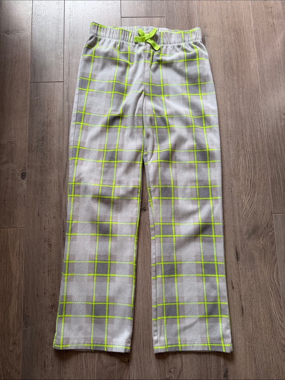🛍️bundle5itemsfor$15🛍️Old Navy Gray Sweatpants with Neon Green Plaid